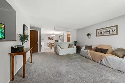 2440 Meadow Park Drive, Green Bay, WI 54311 - Photo 7