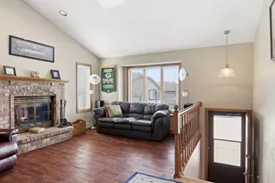 1700 E Tracia Ln, Appleton, WI 54911 - Photo 7