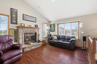 1700 E Tracia Lane, Appleton, WI 54911 - Photo 5
