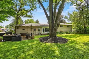 826 Fieldcrest Dr, Neenah, WI 54956 - Photo 27