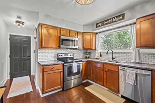 826 Fieldcrest Dr, Neenah, WI 54956 - Photo 13