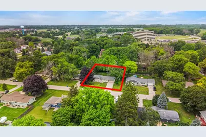 826 Fieldcrest Drive, Neenah, WI 54956 - Photo 37