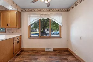 357 Jefferson St, Oconto, WI 54153 - Photo 13