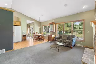 3831 N Wayside Ln, Appleton, WI 54913 - Photo 3