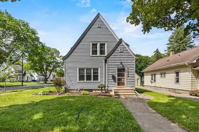 1034 W Lorain Street, Appleton, WI 54914 - Photo 1