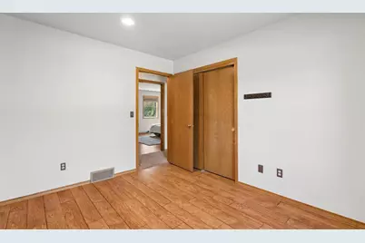 4085 Leonard Point Road, Oshkosh, WI 54904 - Photo 21