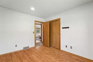 4085 Leonard Point Rd, Oshkosh, WI 54904 - Photo 21