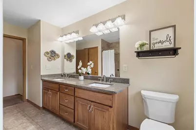 4085 Leonard Point Road, Oshkosh, WI 54904 - Photo 19