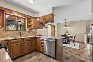 4085 Leonard Point Rd, Oshkosh, WI 54904 - Photo 9