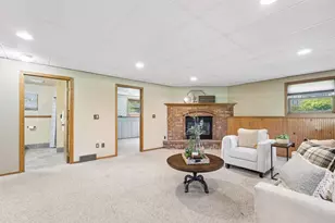 4085 Leonard Point Rd, Oshkosh, WI 54904 - Photo 25