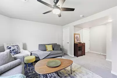 221 N Van Buren Street, Green Bay, WI 54301 - Photo 17