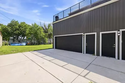 221 N Van Buren Street, Green Bay, WI 54301 - Photo 27