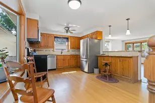 613 Clover Ln, Green Bay, WI 54301 - Photo 15