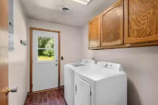 W10465 Leskovec Ln, Crivitz, WI 54114 - Photo 15