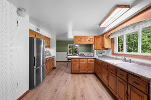 W10463 Leskovec Ln, Crivitz, WI 54114 - Photo 11