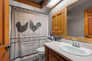 W10463 Leskovec Ln, Crivitz, WI 54114 - Photo 15
