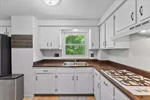 3173 Humboldt Rd, Green Bay, WI 54311 - Photo 13
