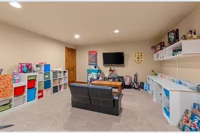 1055 Zacher Drive, Oshkosh, WI 54901 - Photo 27