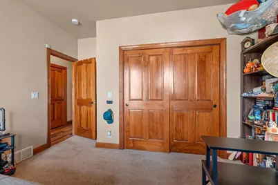 1055 Zacher Drive, Oshkosh, WI 54901 - Photo 19