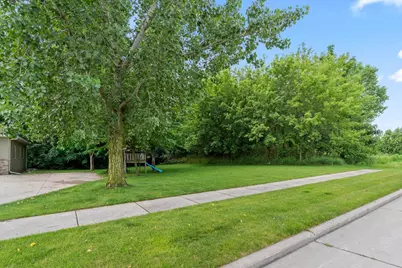 1055 Zacher Drive, Oshkosh, WI 54901 - Photo 35