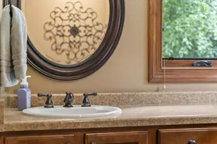 1055 Zacher Dr, Oshkosh, WI 54901 - Photo 15