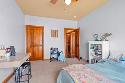1055 Zacher Drive, Oshkosh, WI 54901 - Photo 21