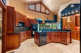 3718 Westwood Ln, Manitowoc, WI 54220 - Photo 9