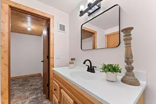 1475 Buckys, Green Bay, WI 54313 - Photo 23