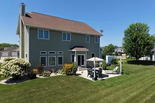 W5261 Arbor Vitae Ct, Sherwood, WI 54169 - Photo 7