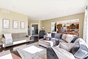 W5261 Arbor Vitae Ct, Sherwood, WI 54169 - Photo 5