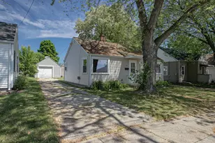722 Roosevelt St, Menasha, WI 54952 - Photo 1