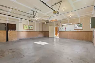 906 Grand St, Oshkosh, WI 54901 - Photo 27