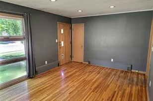 1614 Arizona St, Oshkosh, WI 54902 - Photo 3