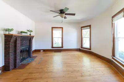 825 Frederick Street, Oshkosh, WI 54901 - Photo 9