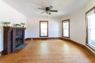825 Frederick St, Oshkosh, WI 54901 - Photo 9