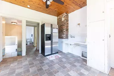 825 Frederick Street, Oshkosh, WI 54901 - Photo 3