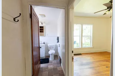 825 Frederick Street, Oshkosh, WI 54901 - Photo 17