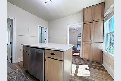 320 E Parkway Avenue, Oshkosh, WI 54901 - Photo 11