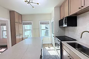 320 E Parkway Ave, Oshkosh, WI 54901 - Photo 9