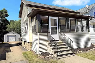 320 E Parkway Ave, Oshkosh, WI 54901 - Photo 1