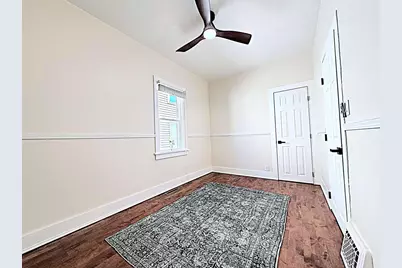 320 E Parkway Avenue, Oshkosh, WI 54901 - Photo 15