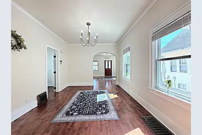 320 E Parkway Avenue, Oshkosh, WI 54901 - Photo 7