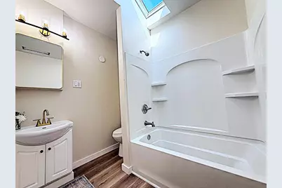320 E Parkway Avenue, Oshkosh, WI 54901 - Photo 13