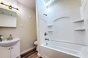 320 E Parkway Ave, Oshkosh, WI 54901 - Photo 13