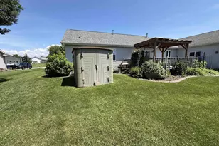 420 Longwood Ln, Wrightstown, WI 54180 - Photo 5