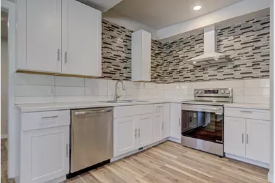1315 W Summer Street, Appleton, WI 54914 - Photo 11