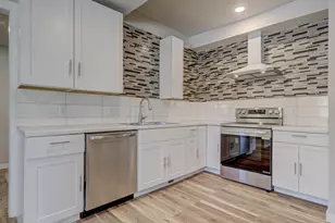 1315 W Summer St, Appleton, WI 54914 - Photo 11
