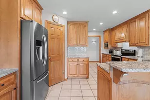 220 E Falcon Hill Way, Green Bay, WI 54302 - Photo 15