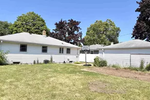 1137 W Roberts Ave, Appleton, WI 54914 - Photo 3