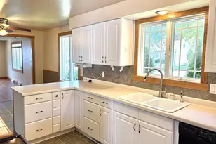 1137 W Roberts Ave, Appleton, WI 54914 - Photo 7